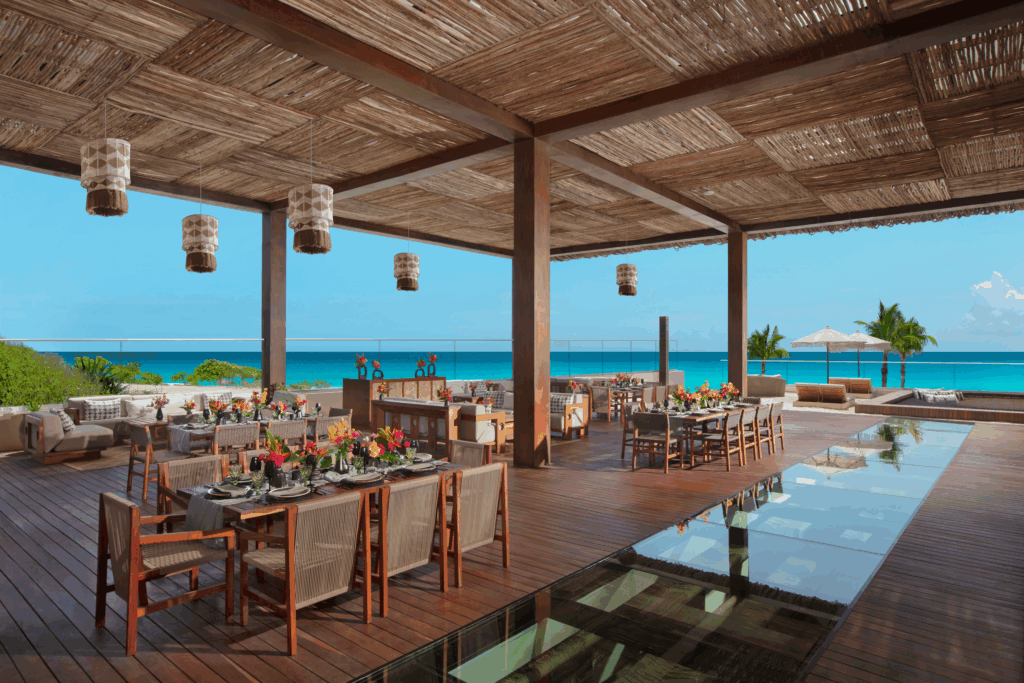 Ennea Beach Club at Hyatt Vivid Grand Island